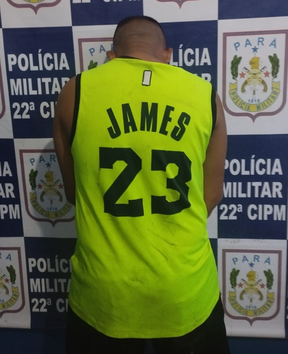 Homem é preso por violência doméstica após causar briga generalizada