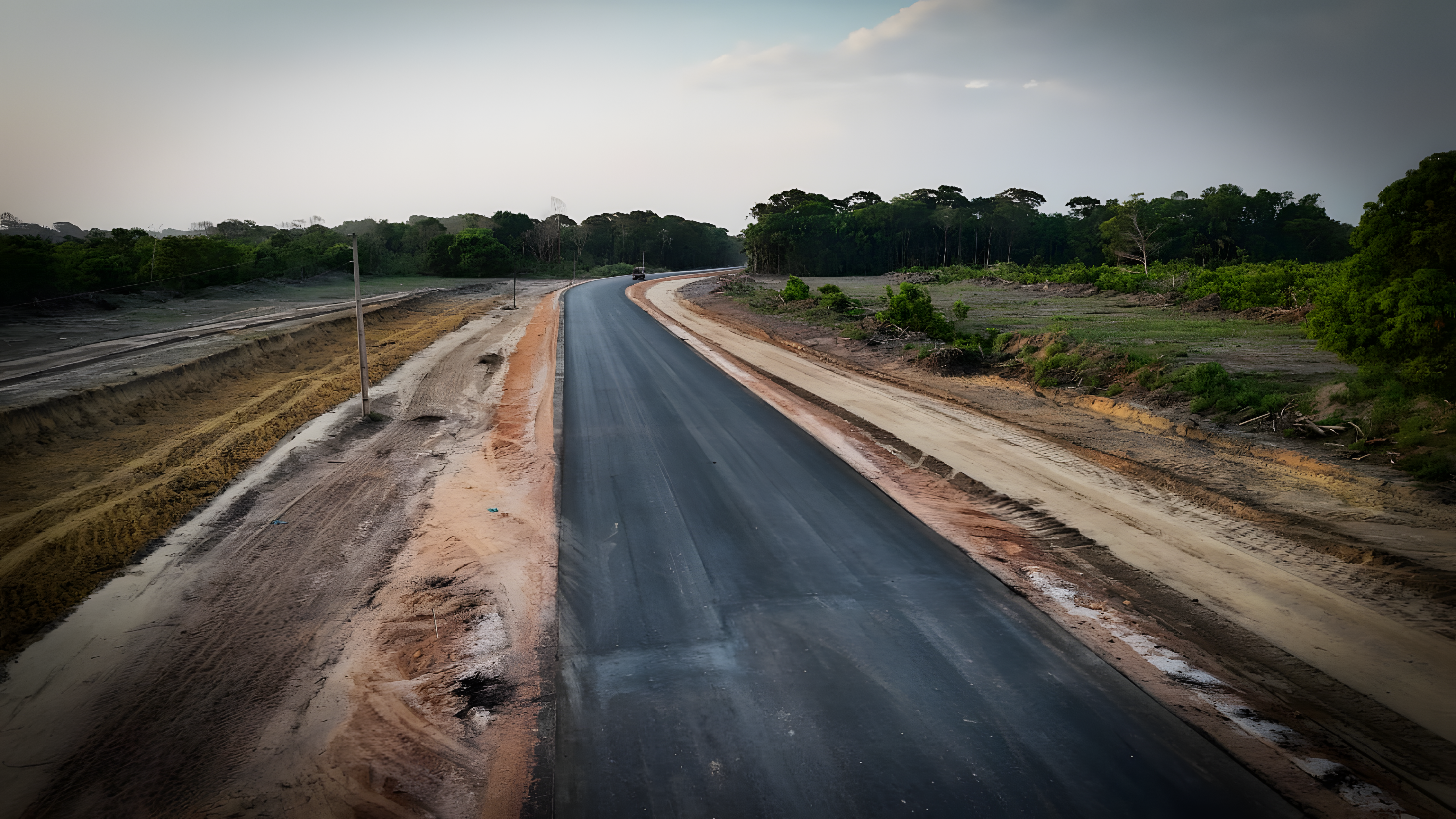 Pavimentação da Transmarajó avança e promete impulsionar desenvolvimento de Portel e região