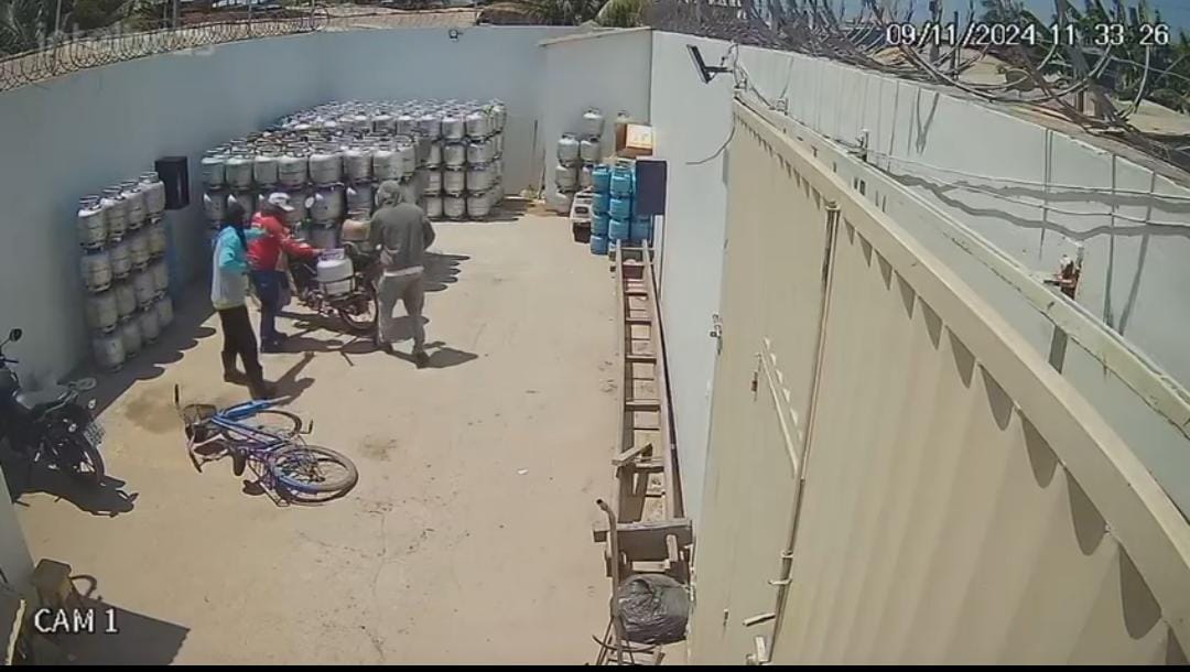 Assaltantes disfarçados com uniforme da Equatorial Energia rendem funcionários e roubam distribuidora de gás